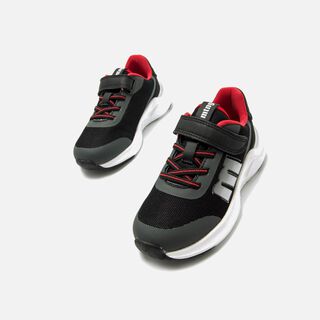 Zapatillas de Nino modelo SOMO de MTNG
