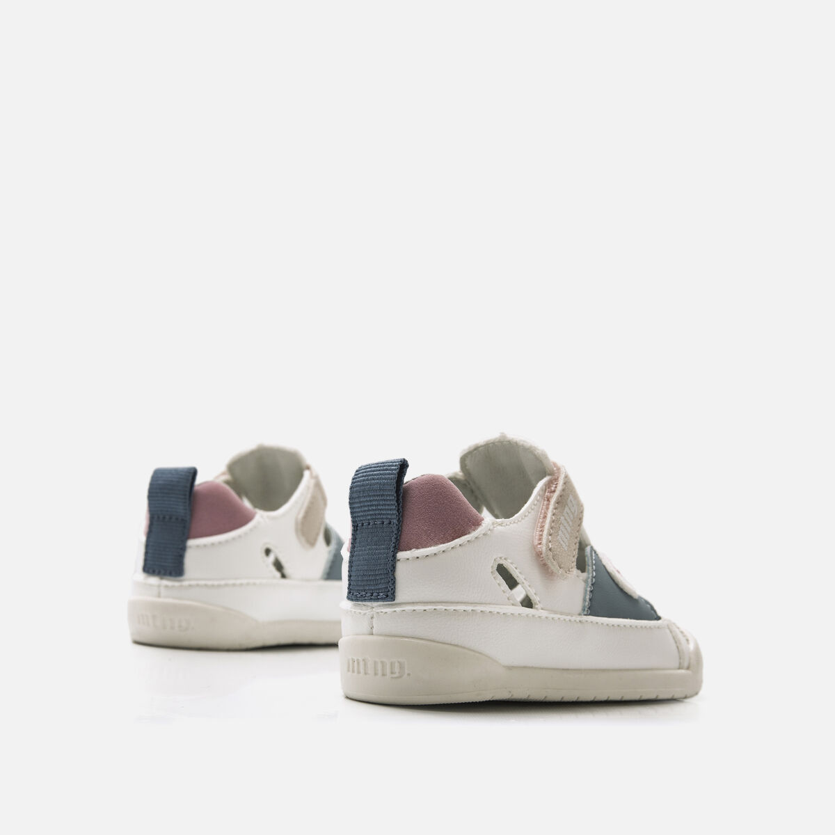 Zapatillas de Nina modelo FREE BABY de MTNG image number 3
