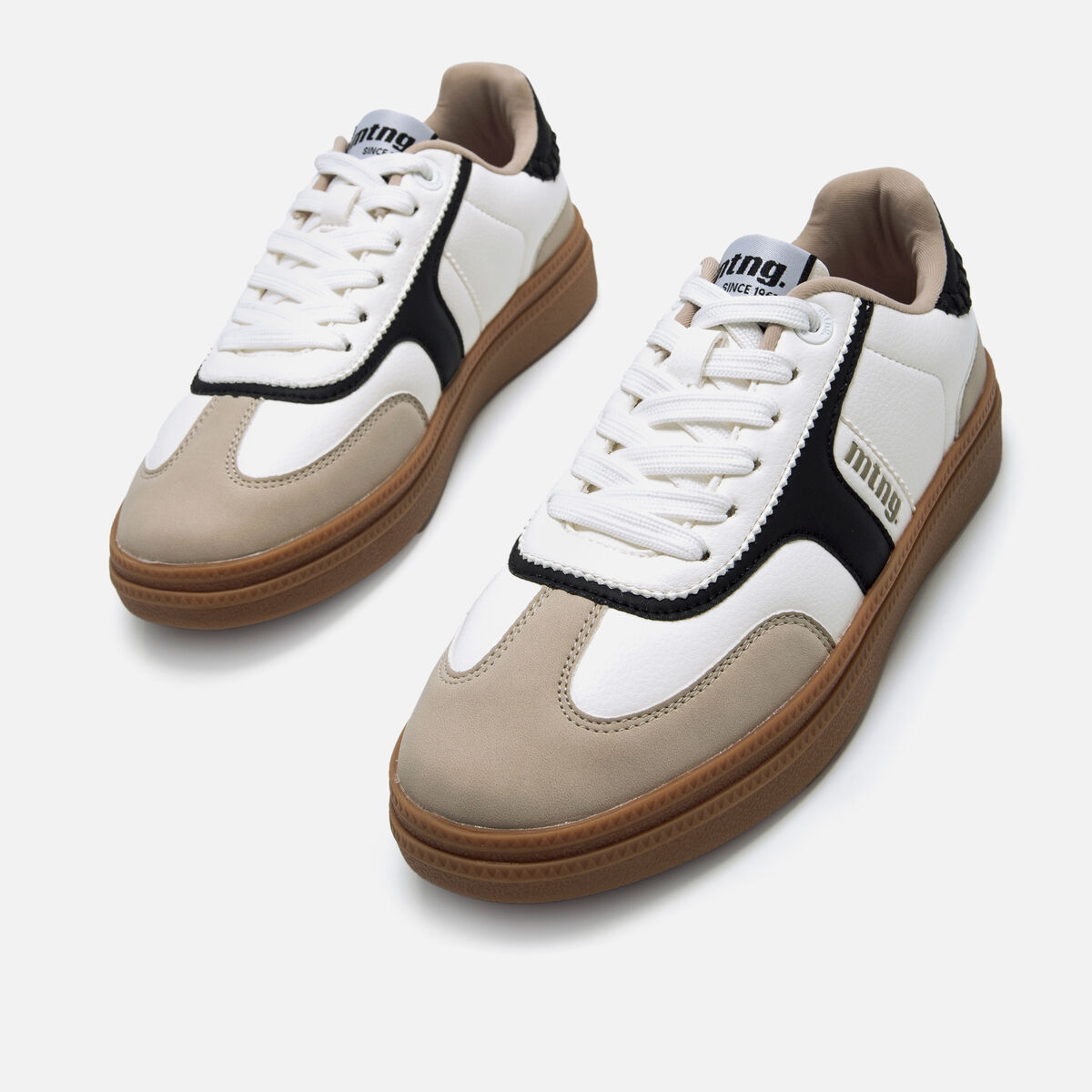 Sneakers-Femme-CUMBIA-MTNG image number 1 Sneakers pour Femme modèle CUMBIA de MTNG image number 1