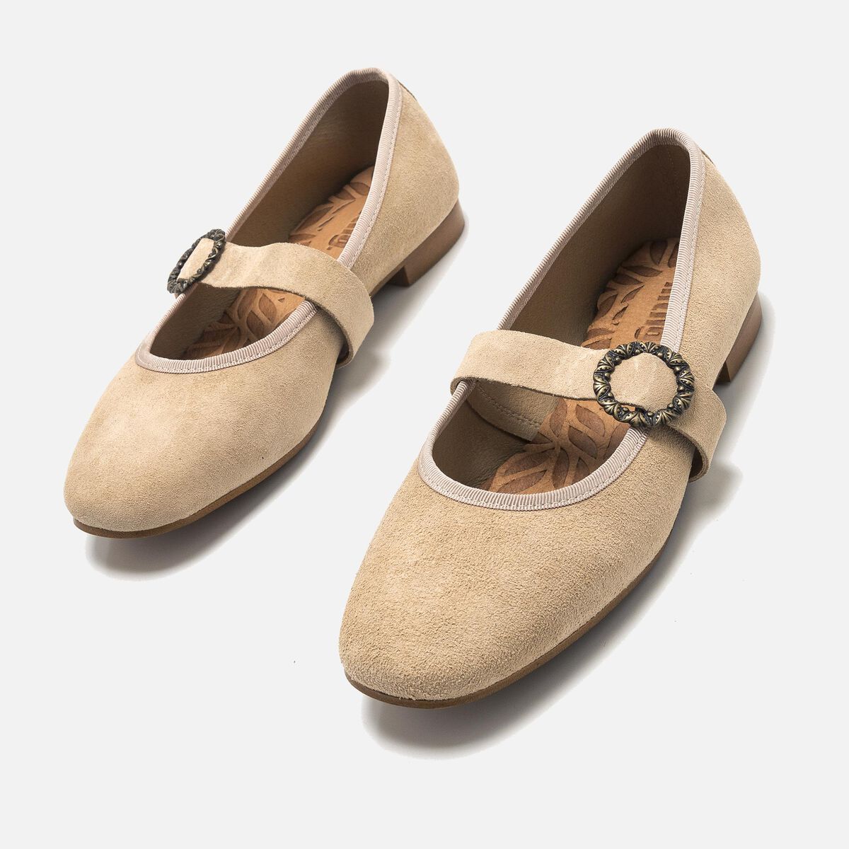 Sapatos planos de Mulher modelo CAMILLE de MTNG image number 2