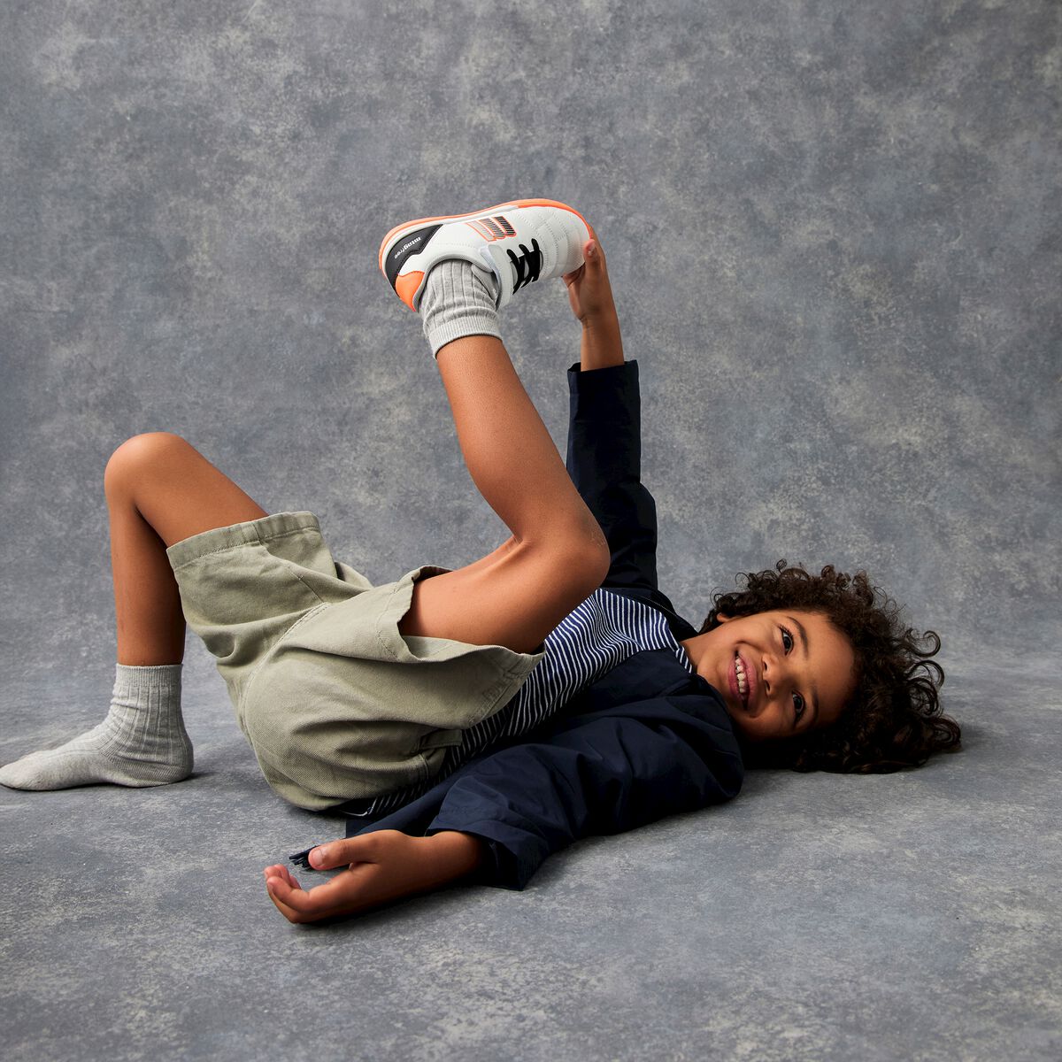 Zapatillas de Nino modelo FREE de MTNG image number 4