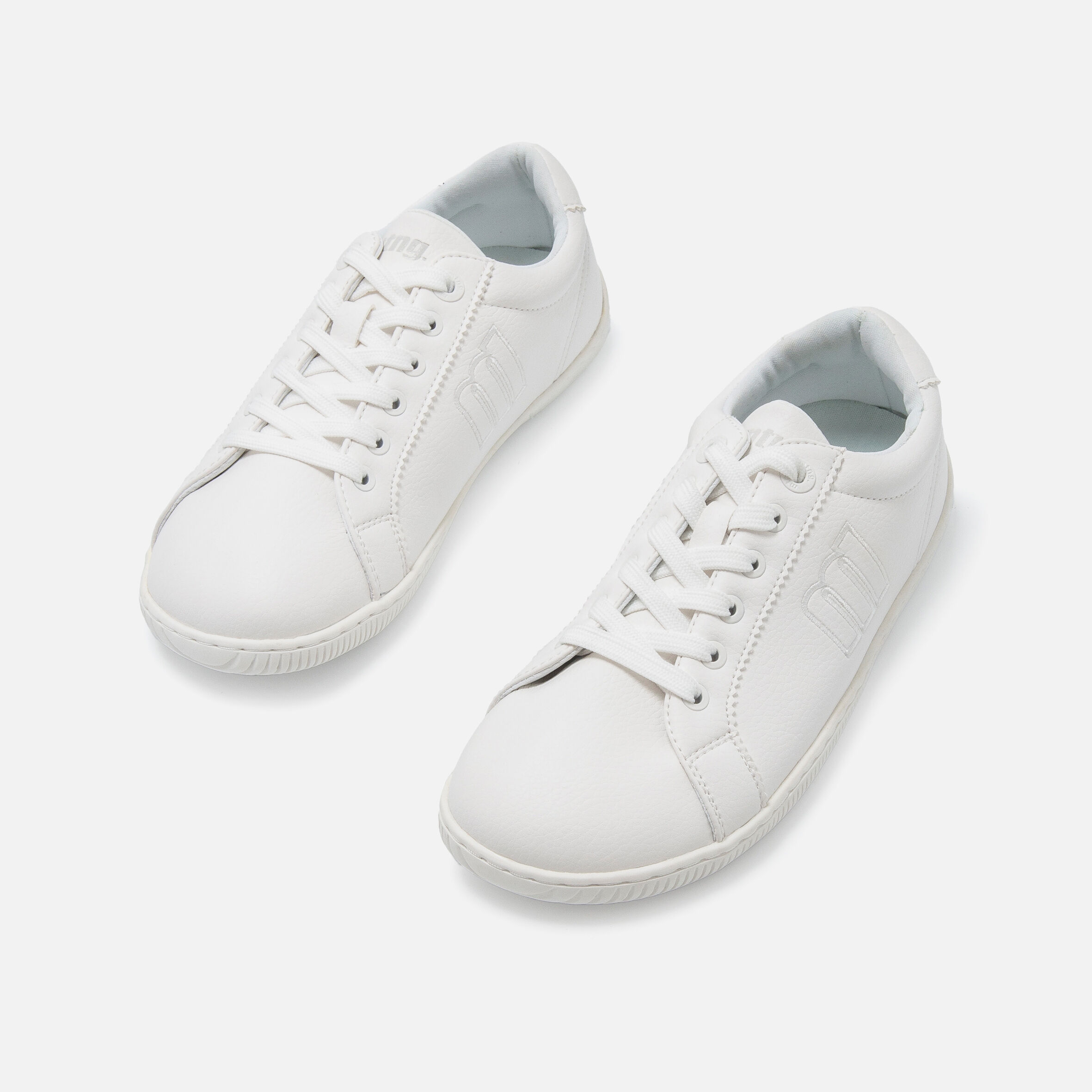 White Sneakers for Women Buy now Mtng