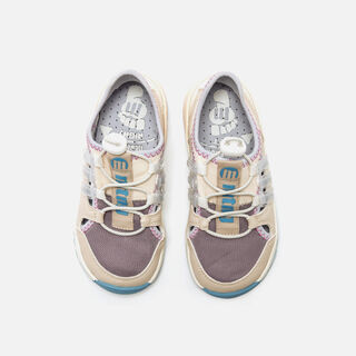 Zapatillas de Nina modelo FREE de MTNG