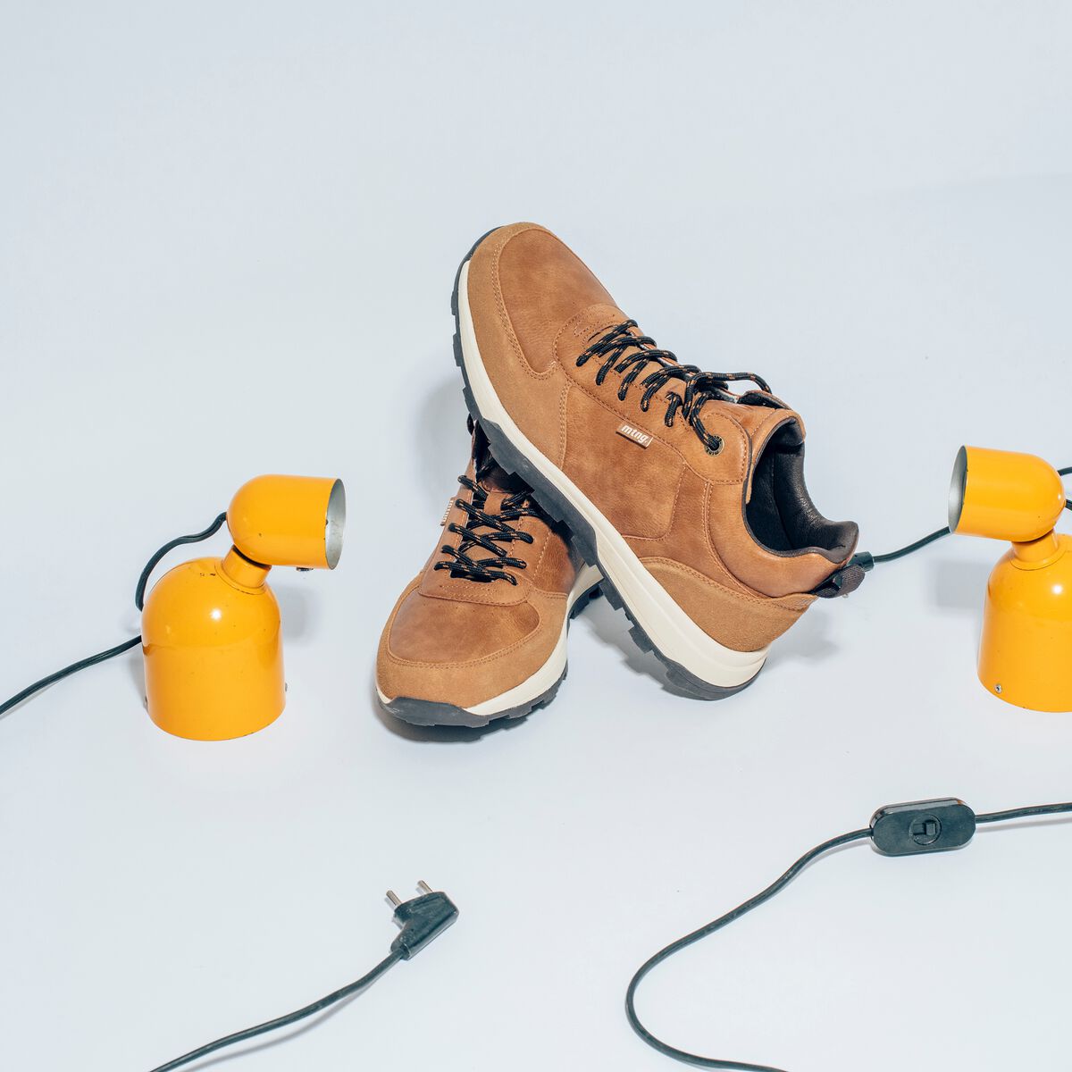 Sneakers de Homem modelo FONIX de MTNG image number 2