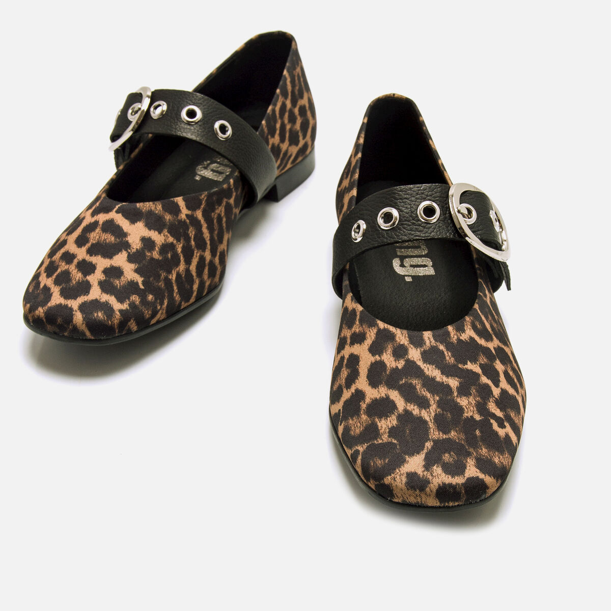 Chaussures plates pour Femme modèle CAMILLE de MTNG image number 3