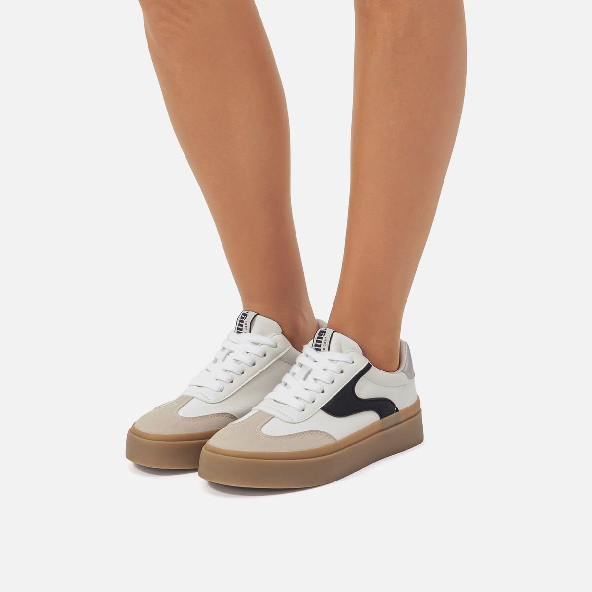 Zapatillas de Mujer modelo SKATY de MTNG image number 2