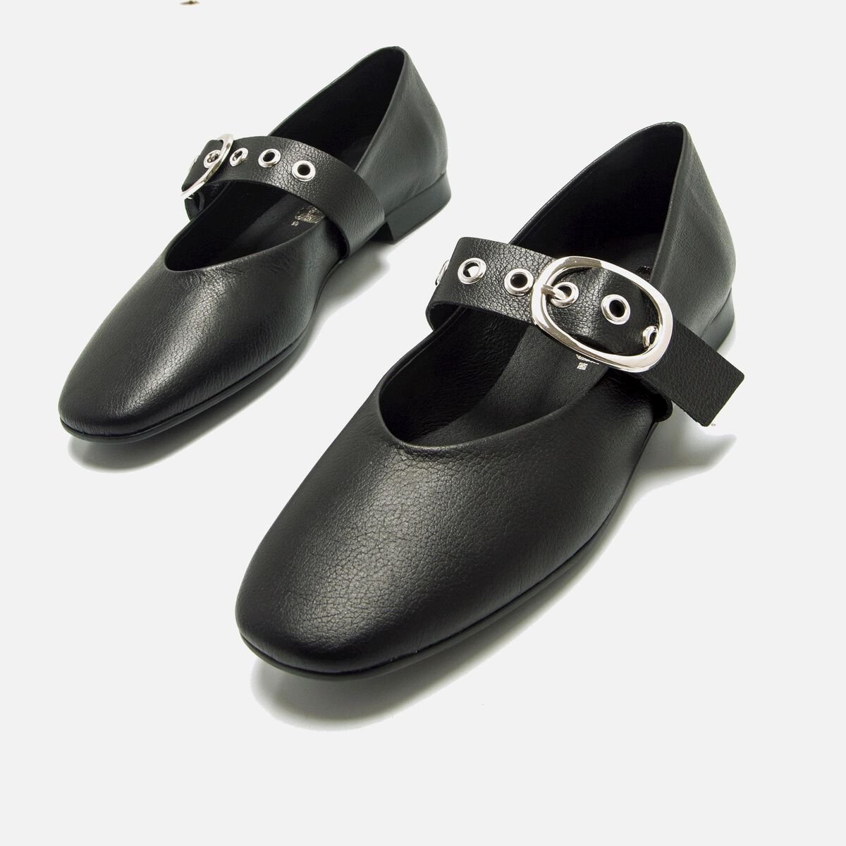 Chaussures plates pour Femme modèle CAMILLE de MTNG image number 1