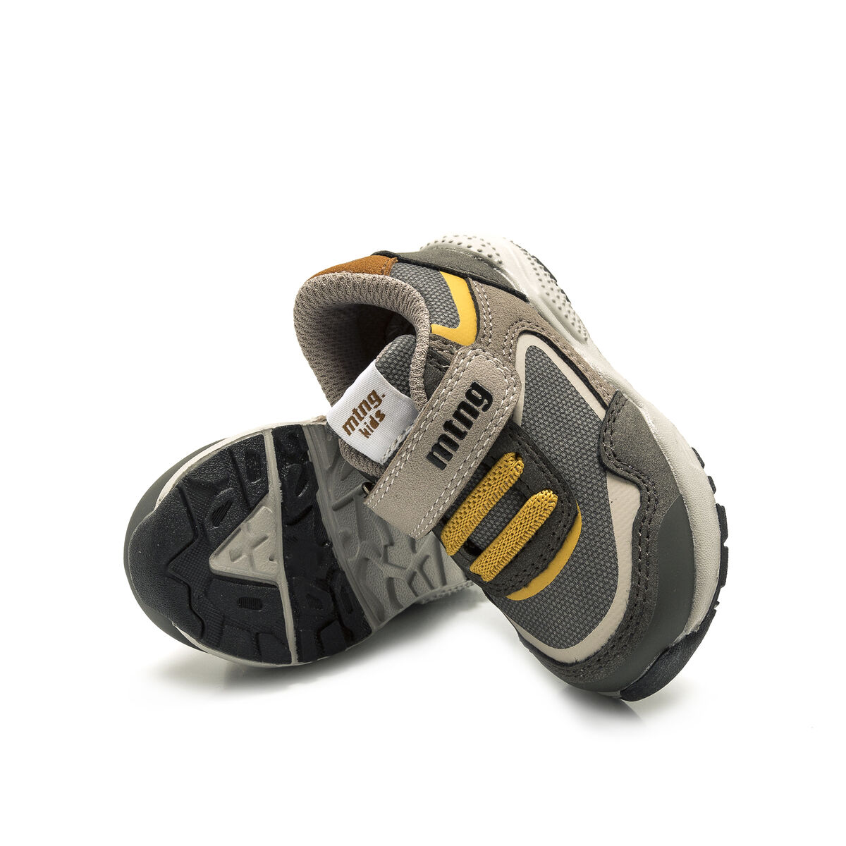 Sneakers de Rapariga modelo YOUNG de MTNG image number 4