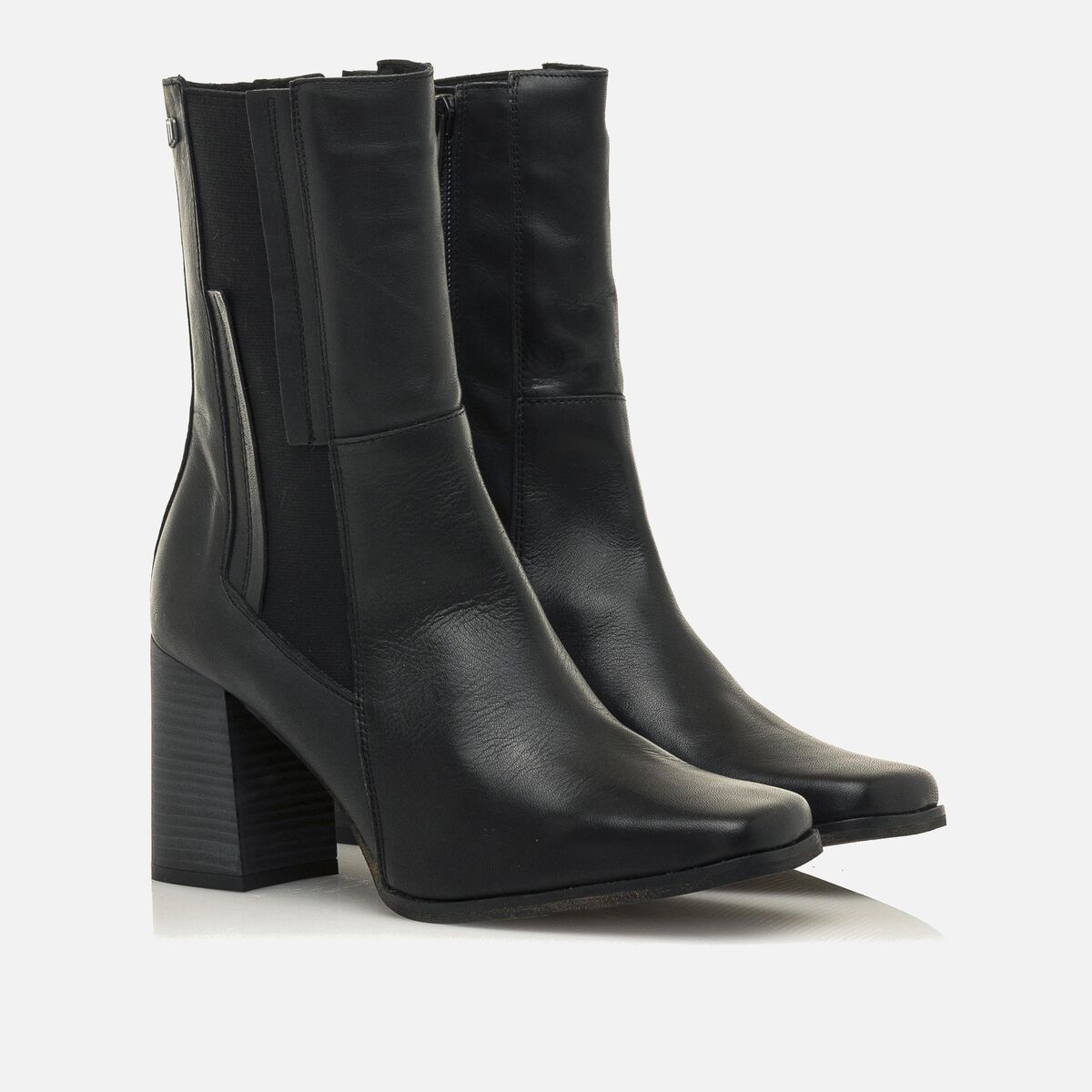 Soldes sur les bottes et bottines MTNG pour femmes